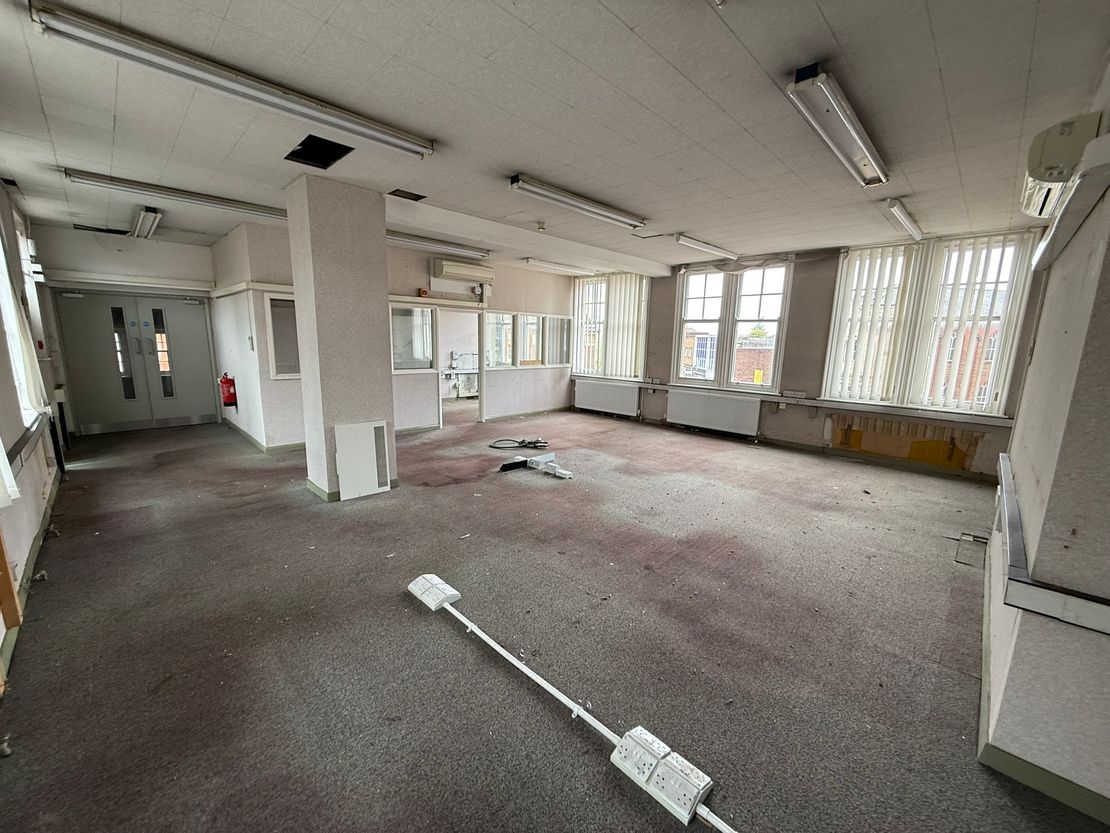 13 The Borough, Hinckley, Leicestershire, LE10 1NL