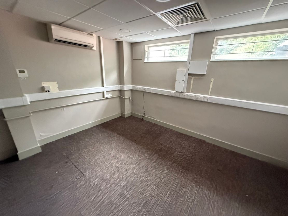 13 The Borough, Hinckley, Leicestershire, LE10 1NL