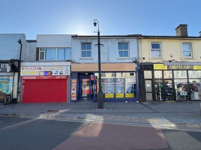 Property Image for 25 Victoria Road, Southampton, Hampshire, SO19 9DY