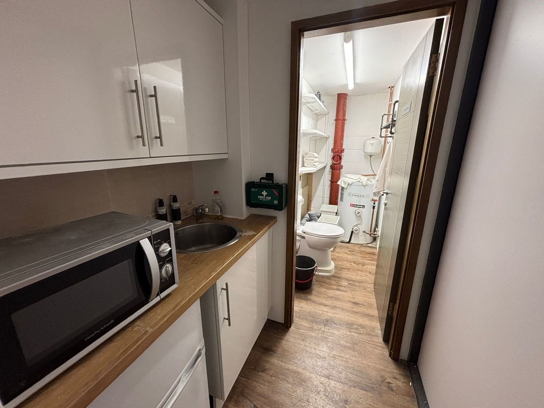 Unit 3 City Gateway, High Road, Southampton, Hampshire, SO16 2HA