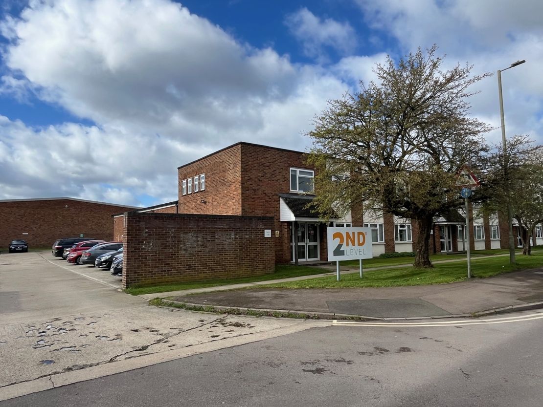 108 Churchill Rd, Bicester OX26 4PZ