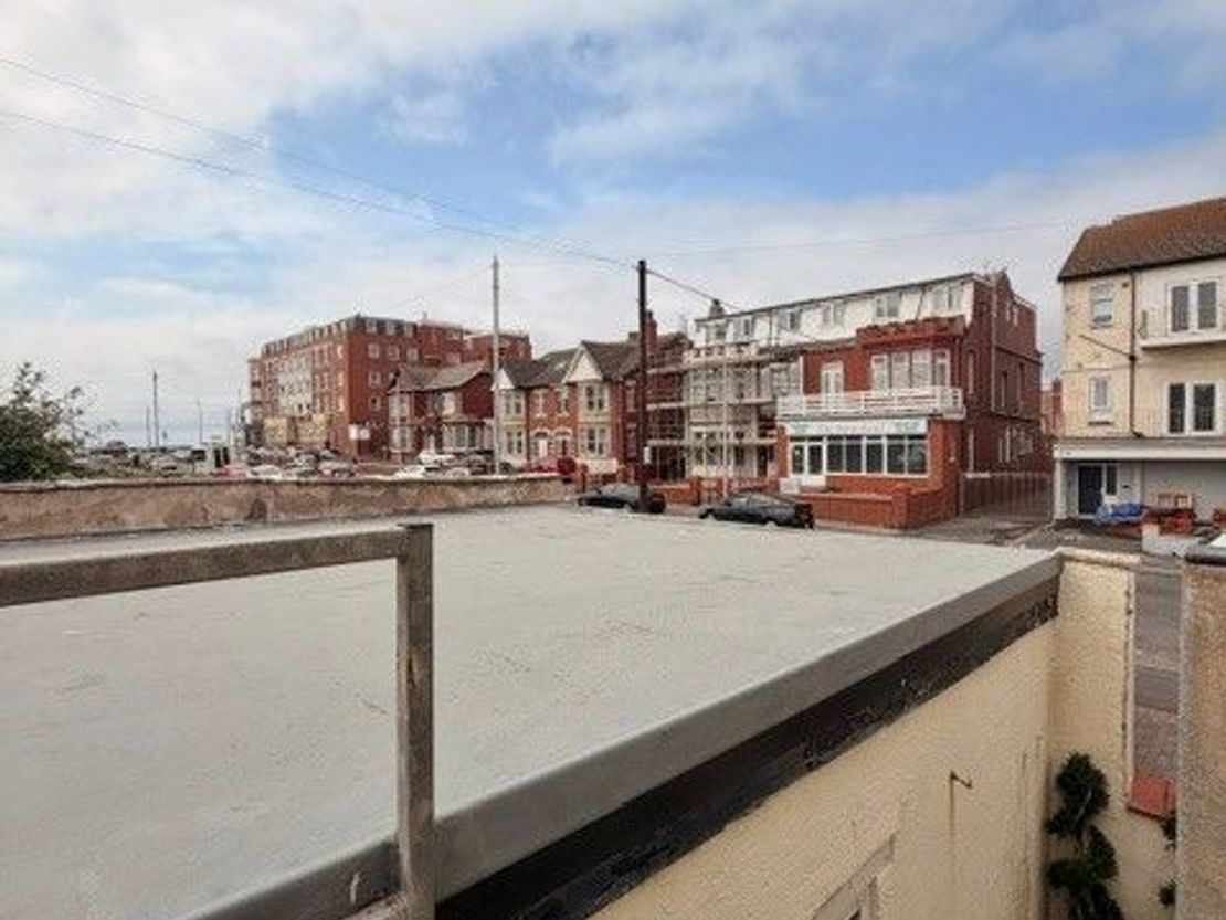 Knowle Avenue, Blackpool, FY2