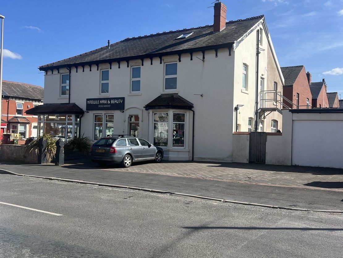 Knowle Avenue, Blackpool, FY2