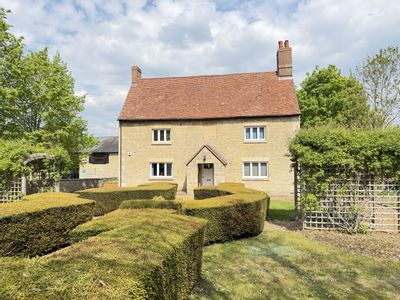 Property Image for Warren House, Stratford Road, Warren Park, Milton Keynes, MK12 5NW