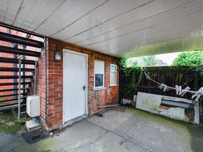 Property Image for Ground & First Floor, 252 Queens Road, Beeston, Nottingham, Nottinghamshire, NG9 2BD