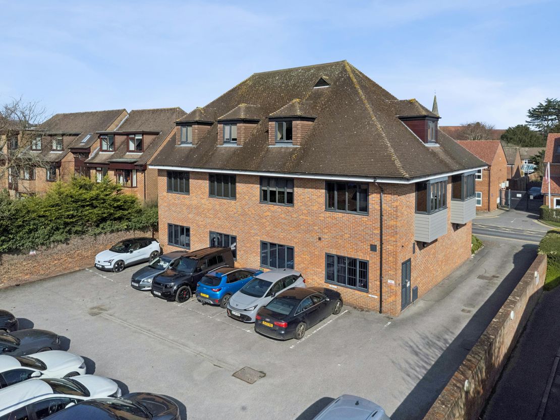Chiltern House, 49-51 Dean Street, Marlow, SL7 3AA