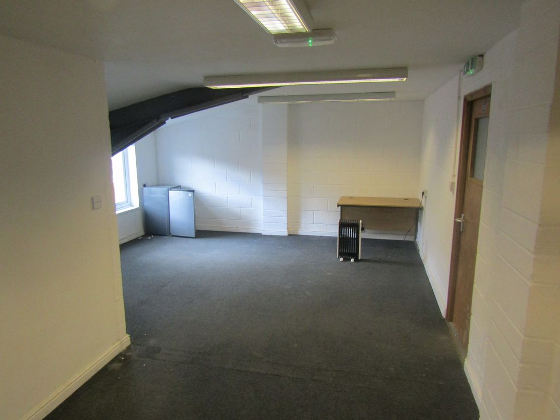 First Floor Offices Unit 5 College Business Park, College Farm, Bourne End, Cranfield, Bedford, MK43 0AX