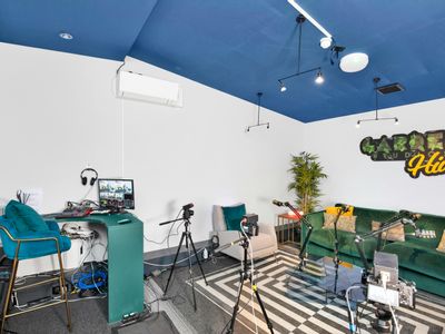 Property Image for Garden Studios - The Hive, Waxlow Road, Willesden, NW10 7NU
