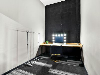 Property Image for Garden Studios - The Hive, Waxlow Road, Willesden, NW10 7NU
