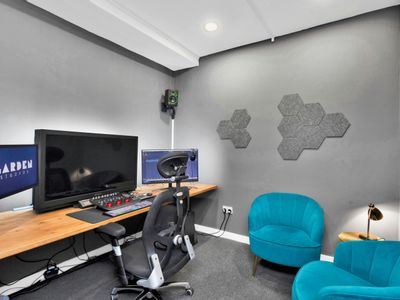 Property Image for Garden Studios - The Hive, Waxlow Road, Willesden, NW10 7NU