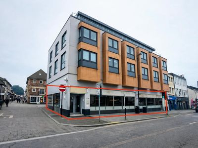 Property Image for 82 High Street, Brentwood, CM14 4AP