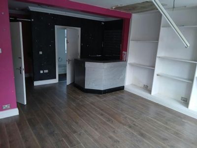 Property Image for 49 Ongar Road, Brentwood, CM15 9AZ