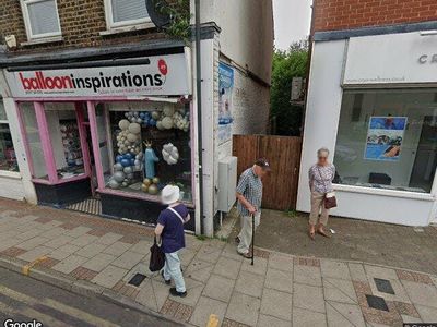 Property Image for 49 Ongar Road, Brentwood, CM15 9AZ