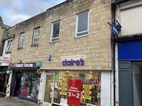Property Image for 9A Market Square, Witney, OX28 6AB