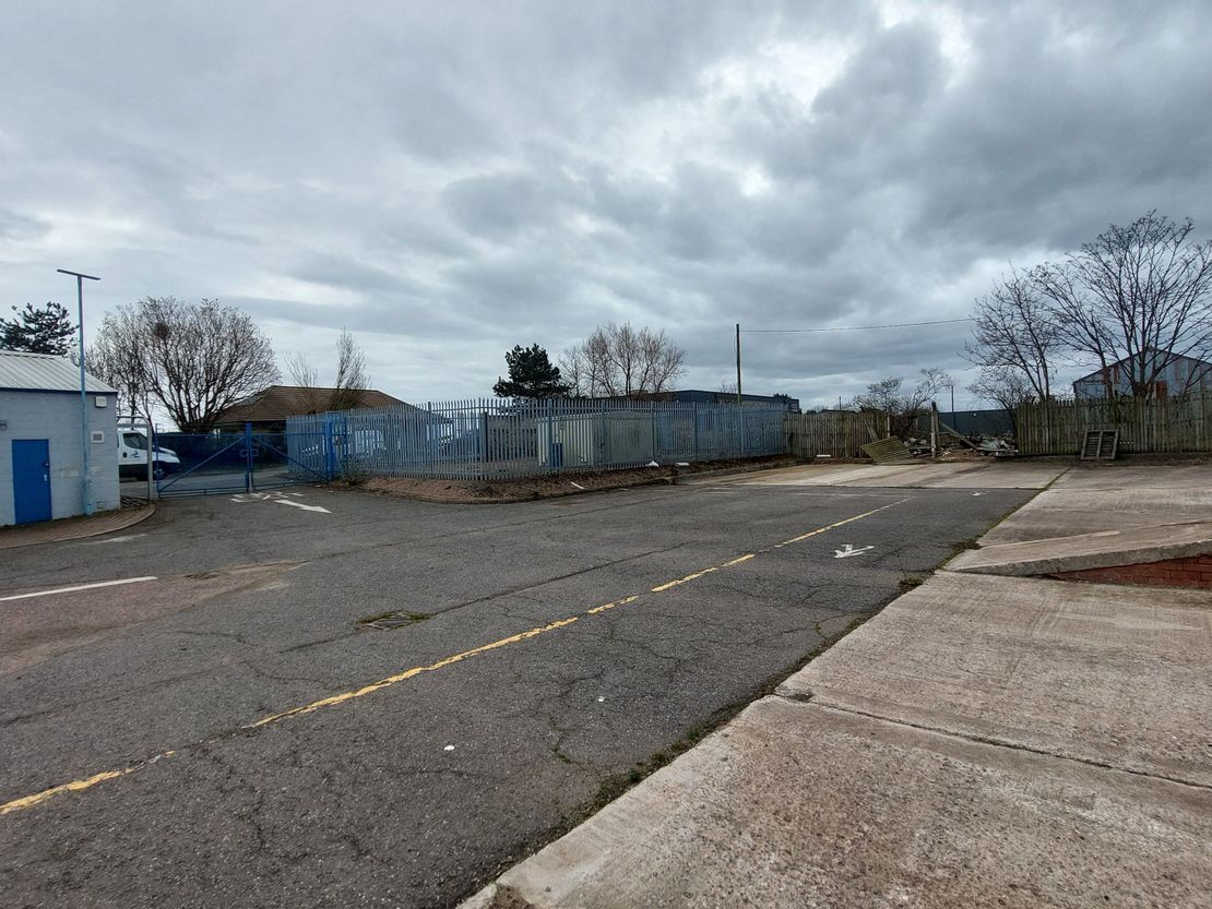 Yard, Riverview Drive, Monifieth, Dundee, DD5 4NH
