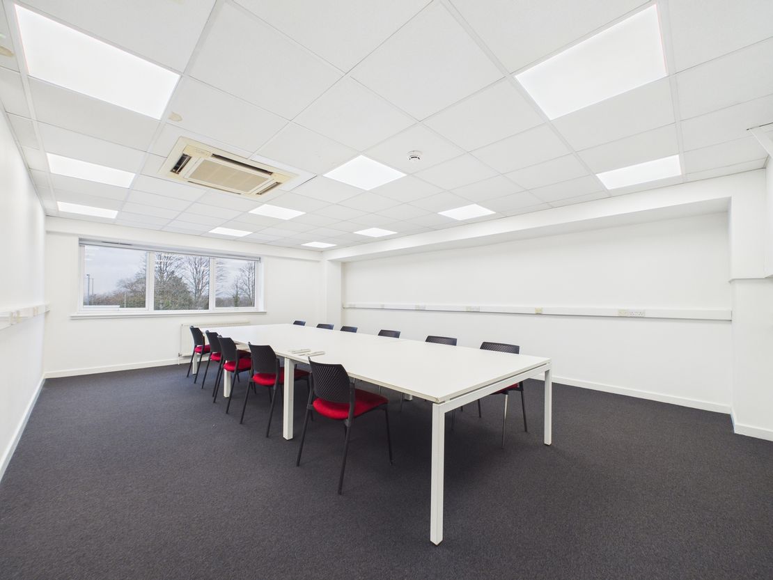 Unit B, Lochside Industrial Estate, Irongray Road, Dumfries, Dumfries & Galloway, DG2 0HT
