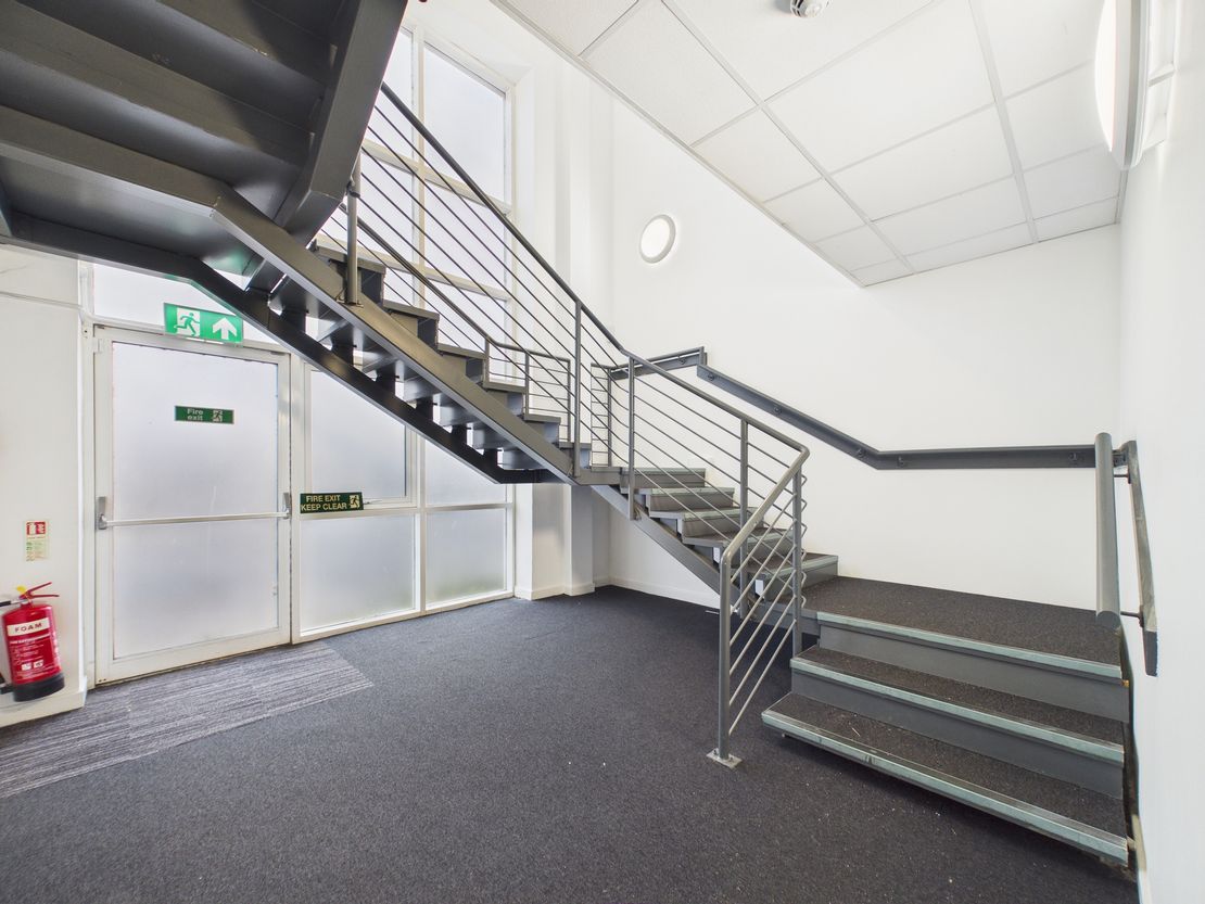 Unit B, Lochside Industrial Estate, Irongray Road, Dumfries, Dumfries & Galloway, DG2 0HT