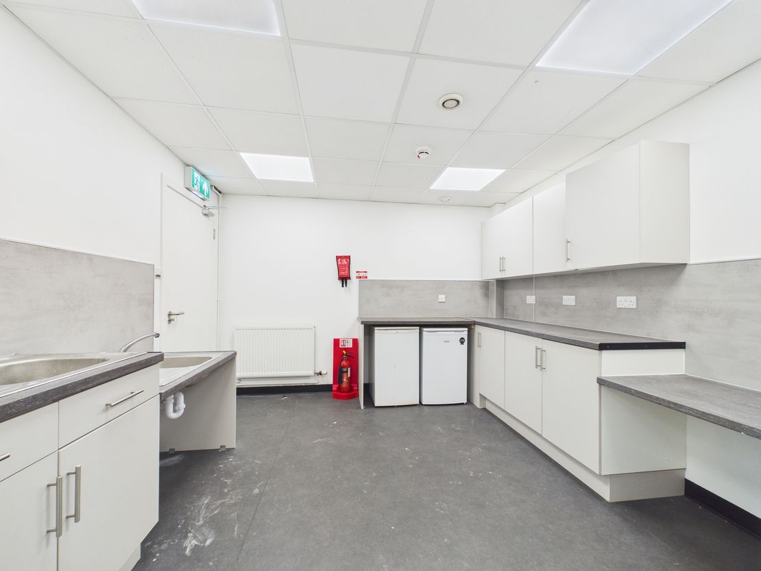 Unit B, Lochside Industrial Estate, Irongray Road, Dumfries, Dumfries & Galloway, DG2 0HT