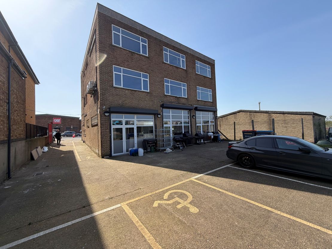 66 Commercial Square, Leicester, Leicestershire, LE2 7SR