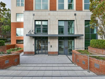 Property Image for 45 London Road, Reigate, RH2 9PY