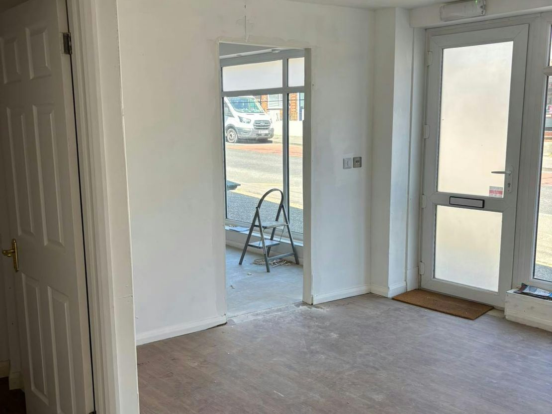 Unit 2, Brooklyn, Crowborough Hill, Crowborough, TN6 2JL