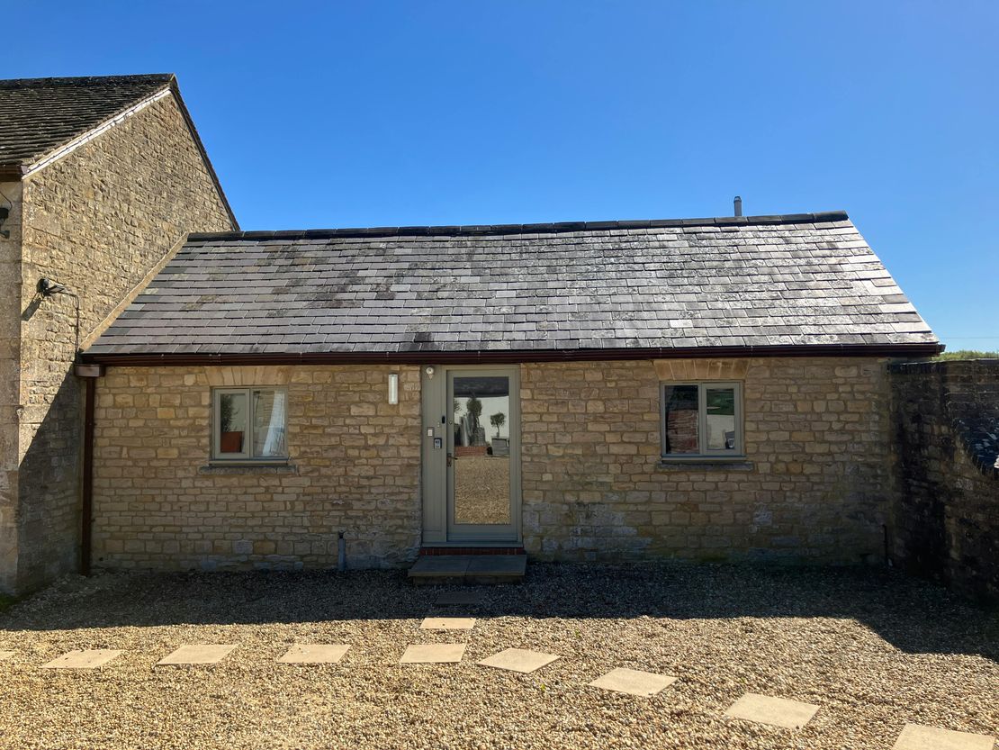 Unit 5 - First Floor, Gate Farm, Woodstock, OX20 1DB