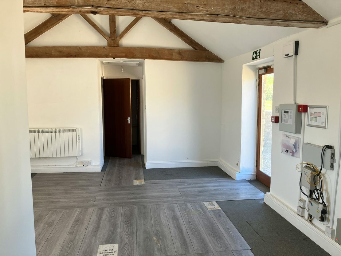 Unit 5 - First Floor, Gate Farm, Woodstock, OX20 1DB