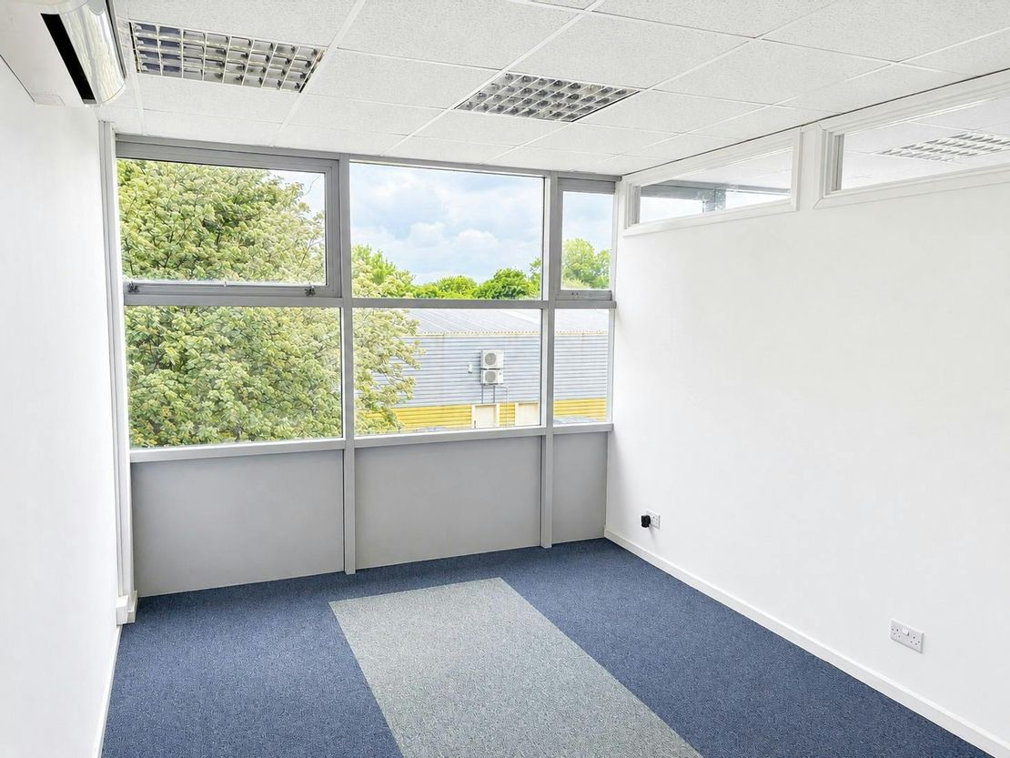 Unit 10 Coldharbour Pinnacles Estate, Lovet Road, Harlow, CM19 5JH