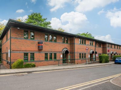 Property Image for 8 Beaumont Gate, Radlett, WD7 7AR