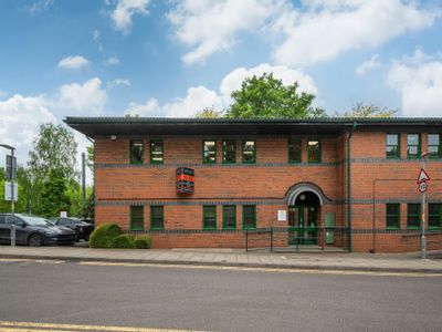 Property Image for 8 Beaumont Gate, Radlett, WD7 7AR