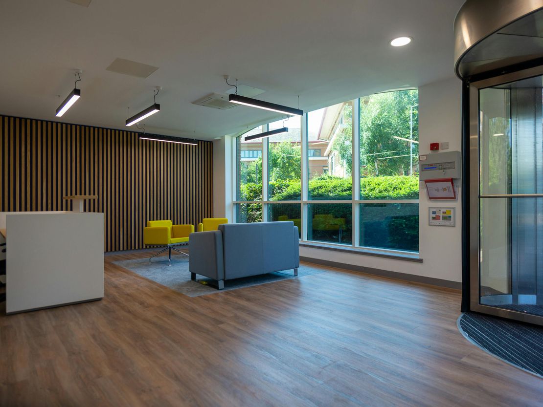 Mondial House, 5 Mondial Way, Heathrow, Middlesex, UB3 5AR