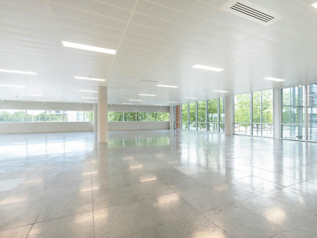 2 City Place, Beehive Ring Road, Crawley Gatwick, RH6 0HA