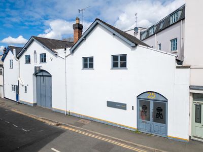 Property Image for 25 Cross Street, Leamington Spa