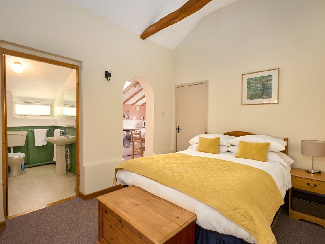 Cottage Farm, Cottage Farm And Upthorpe Lodges, Upthorpe Road, Stanton, Bury St. Edmunds, Suffolk, IP31 2AP