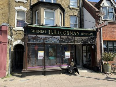 Property Image for 224 High Street, Berkhamsted, HP4 1BB