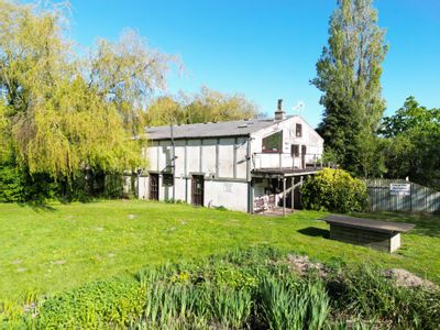 Property Image for Mere Beck, Mere Lane, Mere Brow, Preston, Lancashire, PR4 6JU