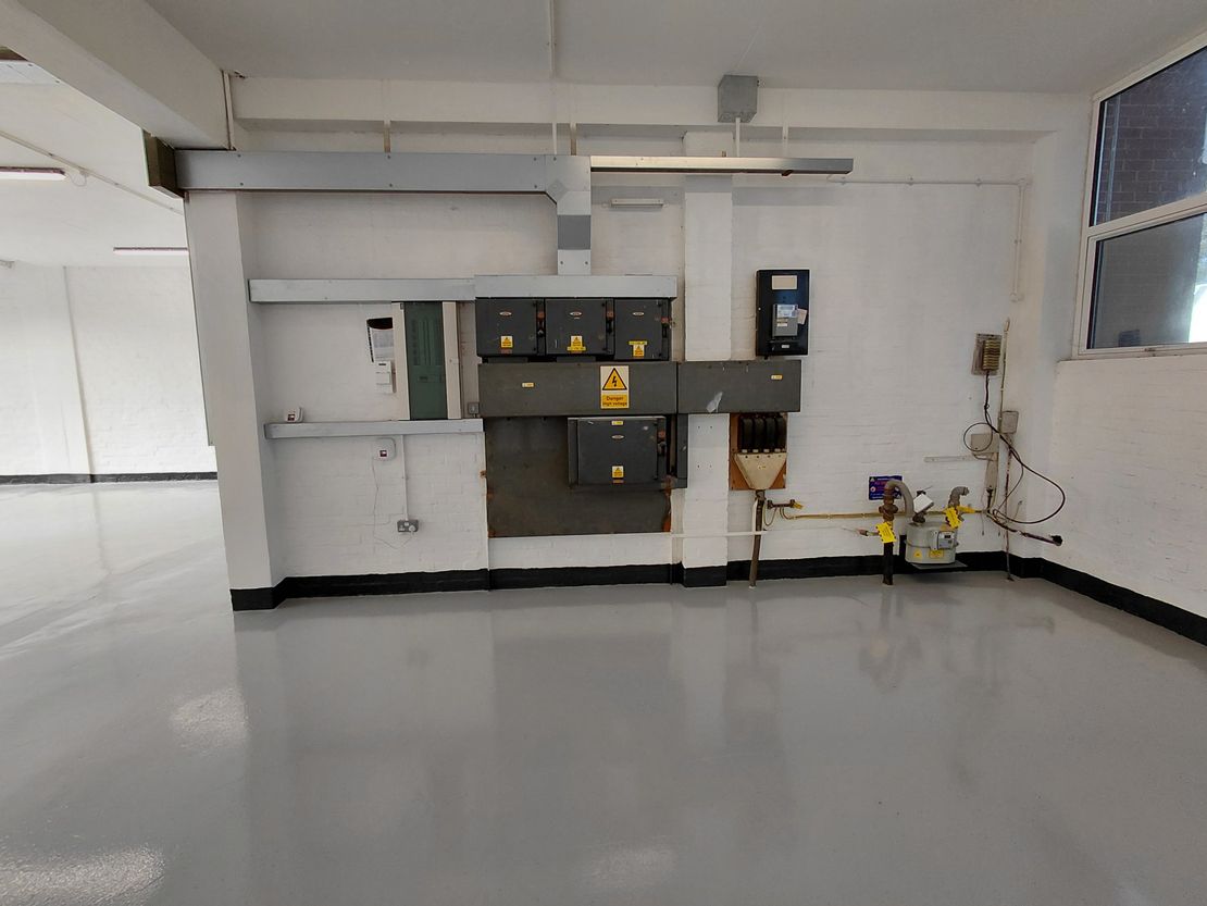 Unit 38 Wates Way Industrial Estate, Wates Way, Mitcham, Surrey, CR4 4HR