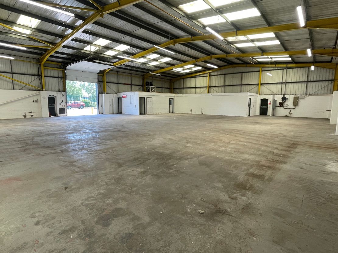 Unit 22, Gothenburg Way, Sutton Fields Industrial Estate, Hull, HU7 0YG