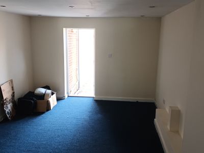 Property Image for 187A Chanterlands Avenue, Hull, East Riding Of Yorkshire, HU5 3TL