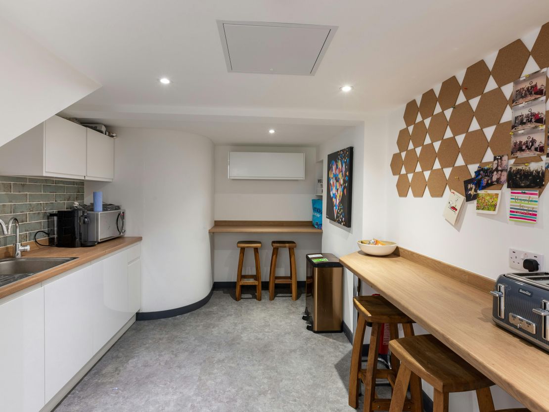 Block G, Unit 1, Nankeville Court, Woking, GU22 7NJ