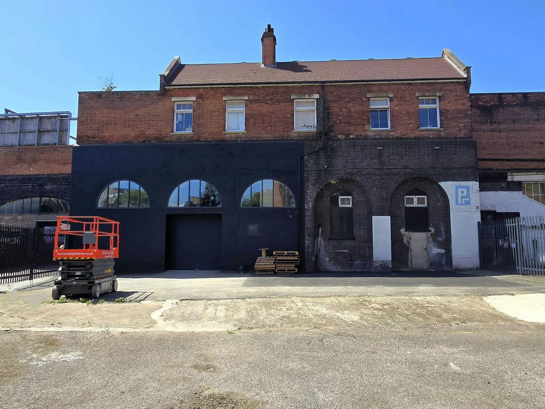 Arch 441, Institute Place, Hackney, London, E8 1JE