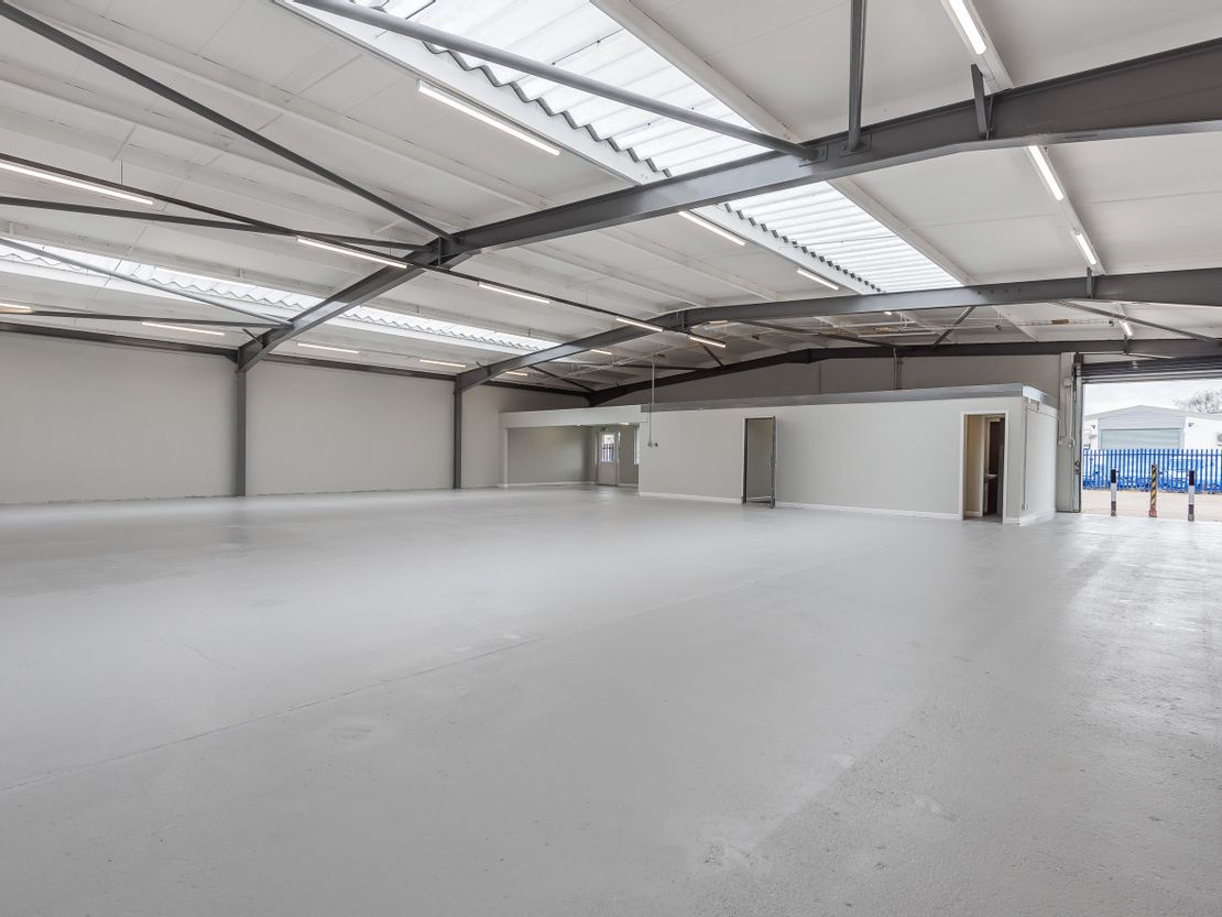 Unit E2, Fairacres Industrial Estate, Windsor, Berkshire, SL4 4LE