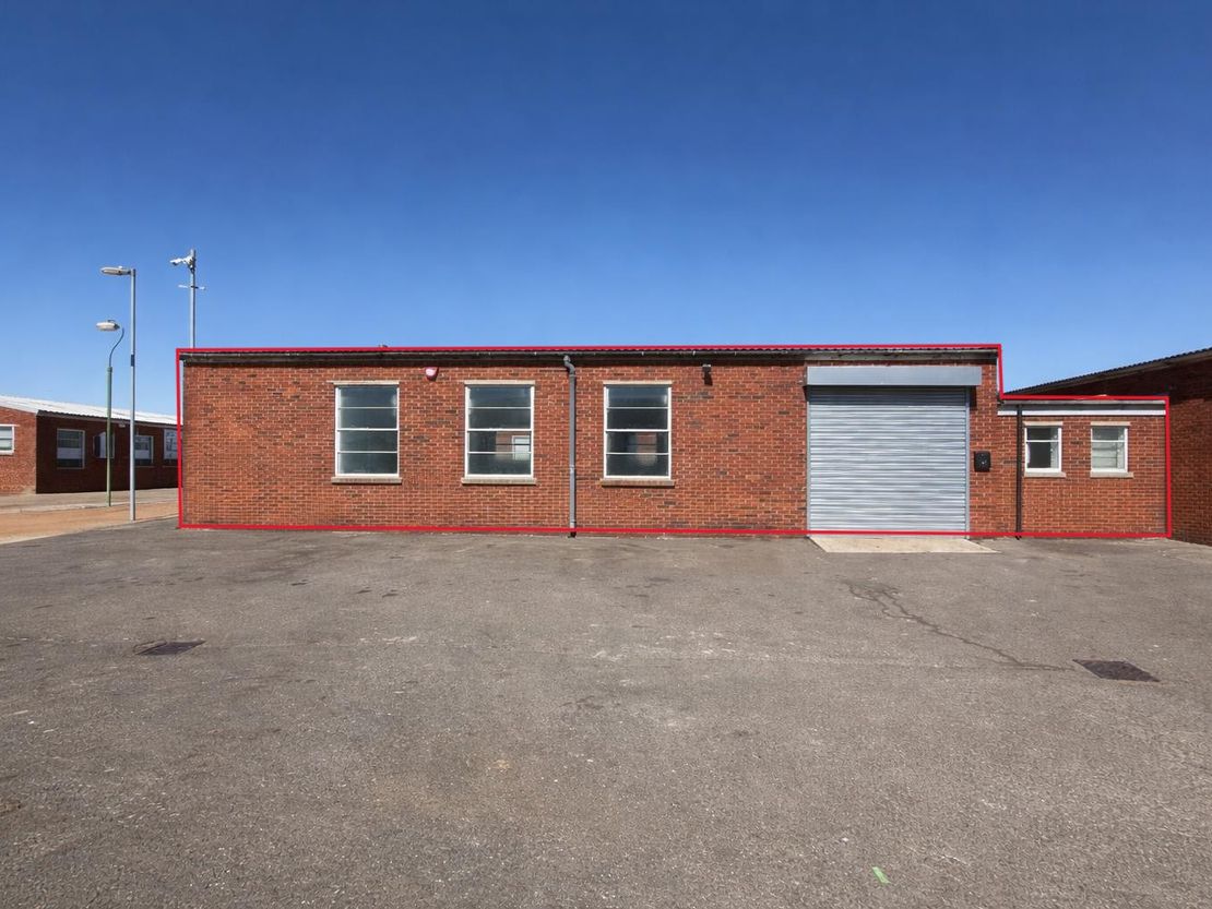 Unit 7, Station Road Industrial Estate, Hailsham, East Sussex, BN27 2EL