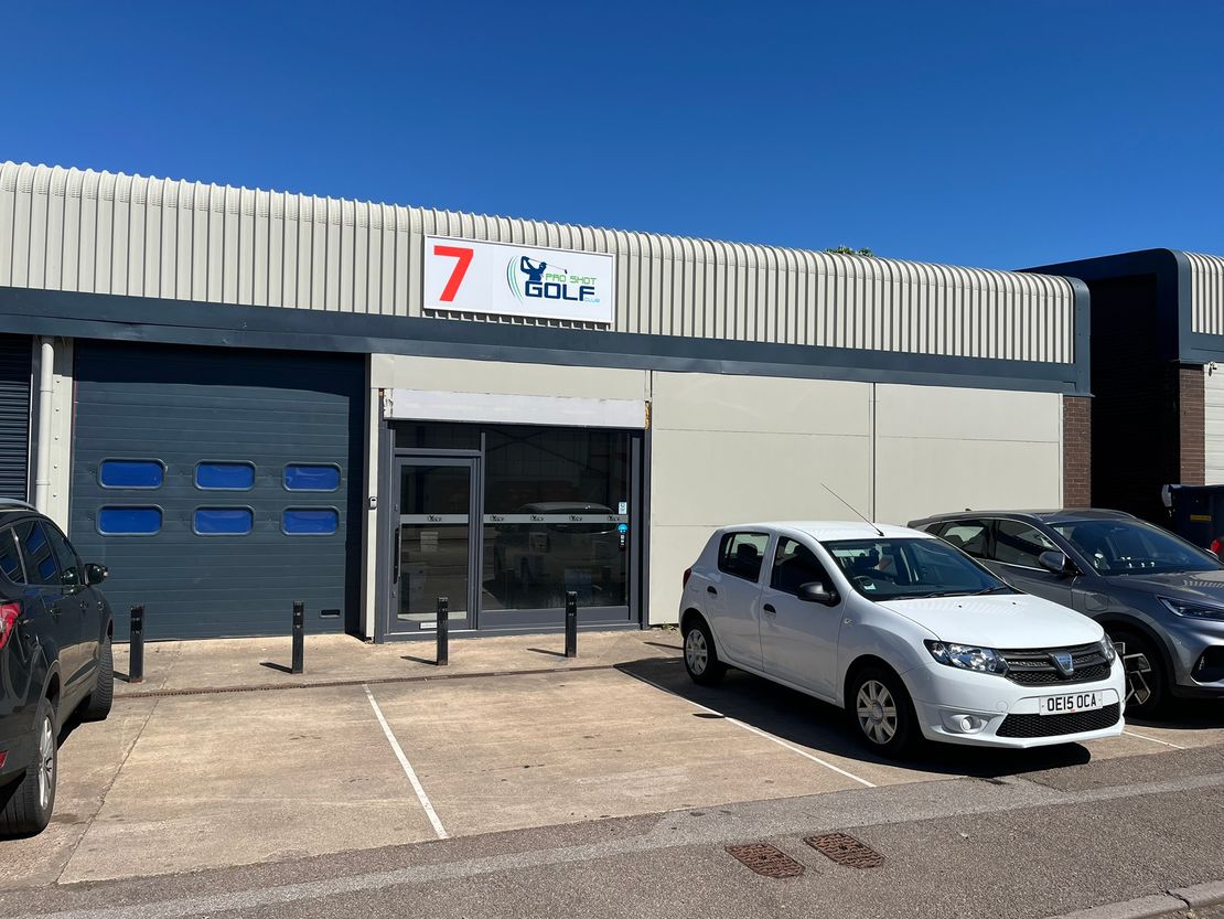 7 The Stacey Bushes Trading Centre, Erica Road, Stacey Bushes, Milton Keynes, Buckinghamshire, MK12 6HS