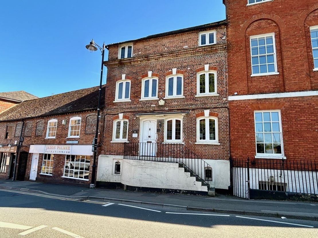 Queen Anne House, 35 Oxford Street, Newbury, West Berkshire, RG14 1JG