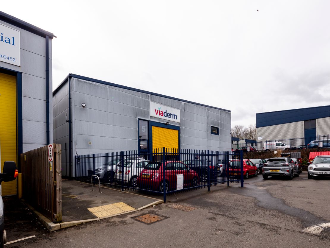Brentwood Trade Park, Tallon Road, Hutton, Brentwood, Essex, CM13 1TF