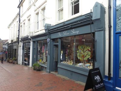 Property Image for 10-12 Chapel Place, Tunbridge Wells, TN1 1YQ
