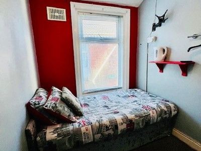 Property Image for Del Savannah Hotel, 14 Palatine Road, Blackpool, FY1