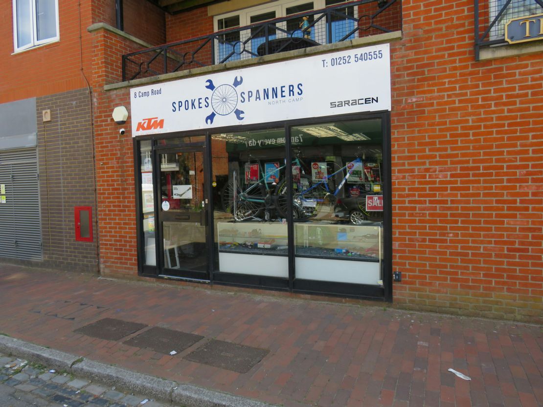 8 Camp Road, Farnborough, GU14 6EW