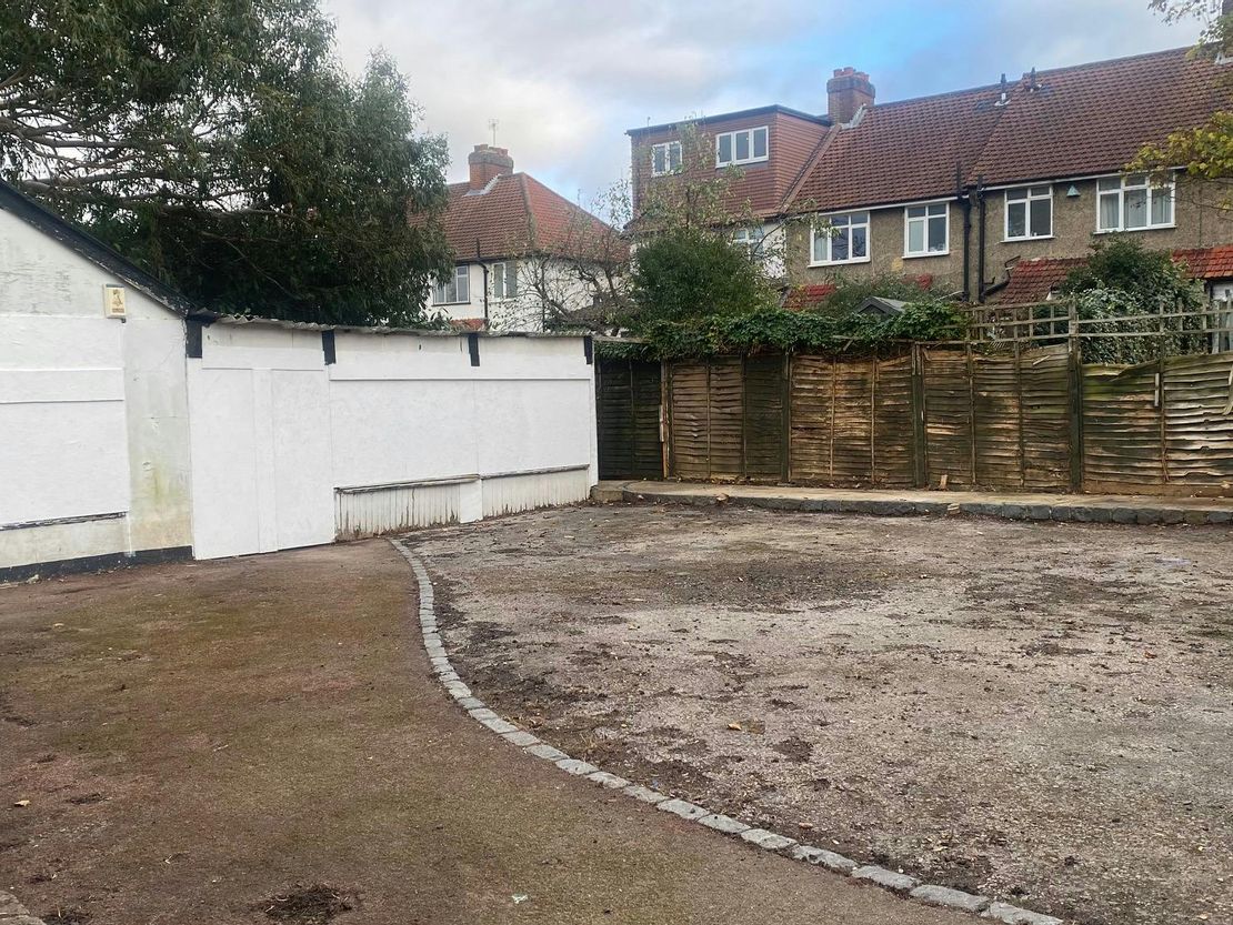 Ground Floor and Rear Land, 126 Central Road, Worcester Park, KT4 8HT
